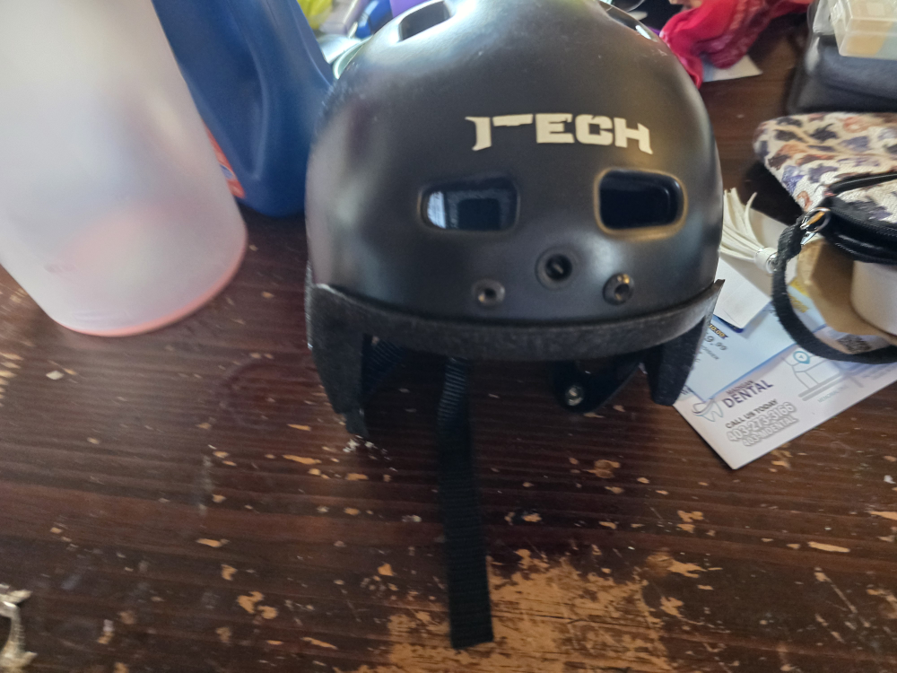 Jtech Hockey Helmet - Black 6 to 6,½ - photo 3