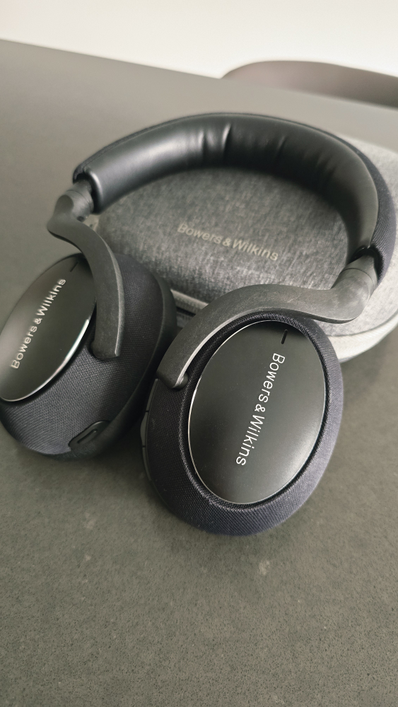Bowers & Wilkins PX7 Carbon Edition