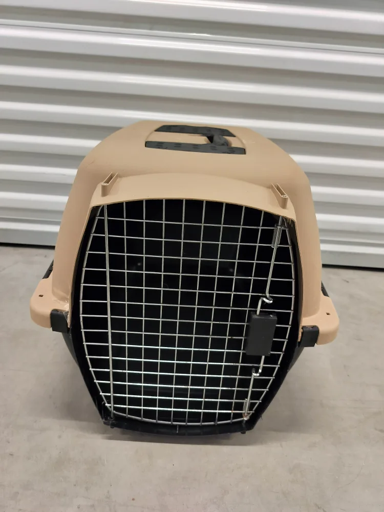 Petmate Pet Kennel Carrier thumbnail