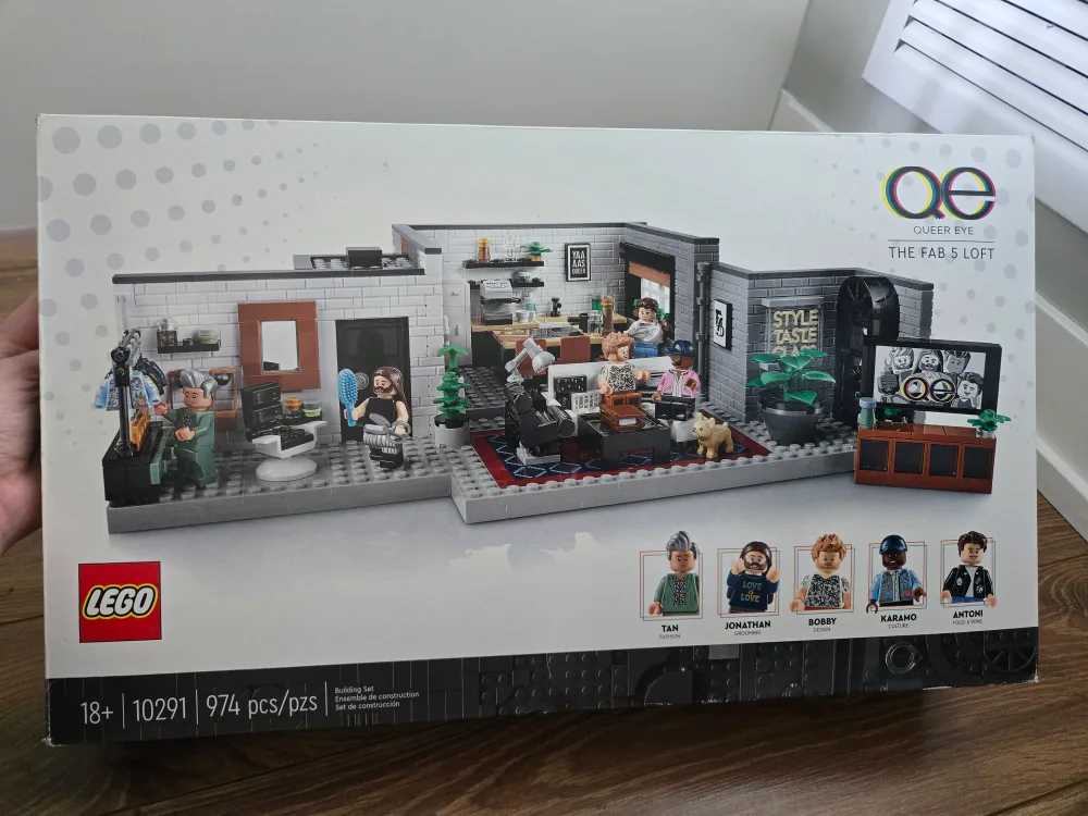 LEGO Queer Eye The Fab 5 Loft thumbnail