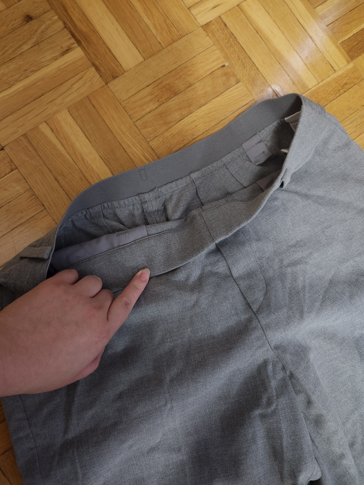 Uniqlo Pants - Size S (Waist 26-27 inch) - photo 2