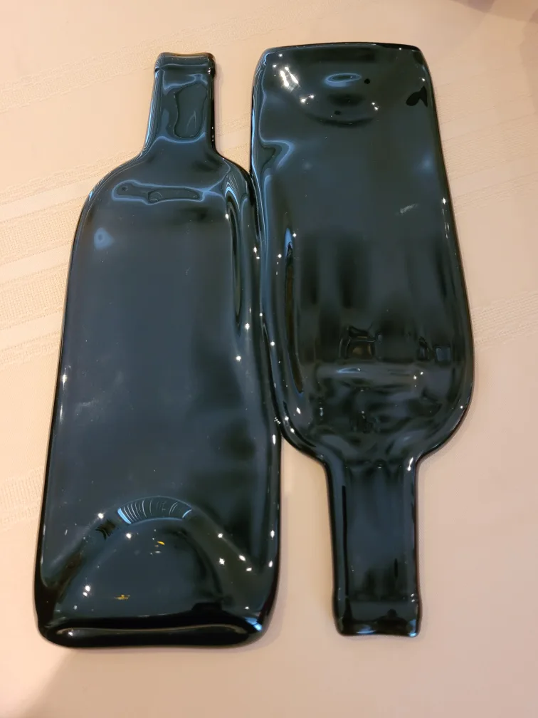 Bottle-Shaped Glass Tray Set thumbnail