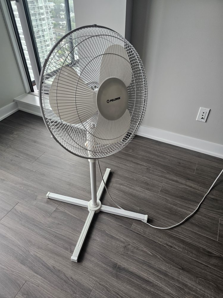 Pelonis Adjustable Pedestal Fan - photo 3