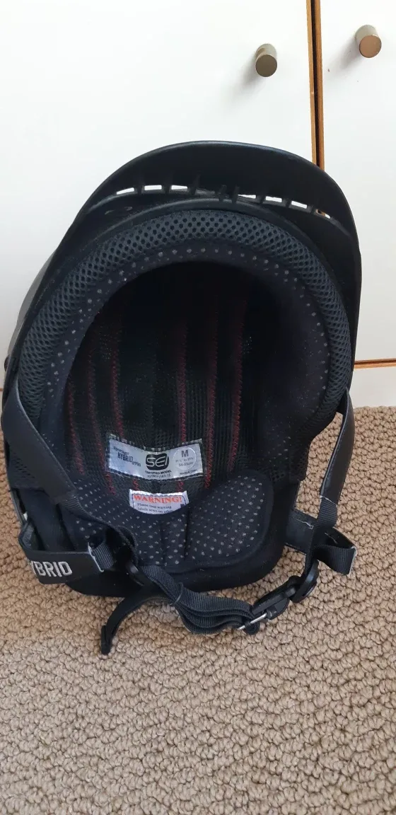 Tipperrary Equestrian Helmet - Size M image indicator(3)