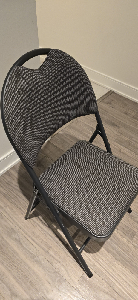 Folding Chair × 4 - photo 3