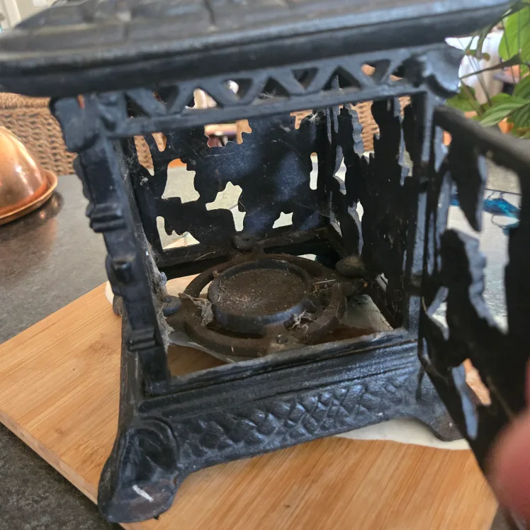 Vintage Japanese Cast Iron Lantern image indicator(6)