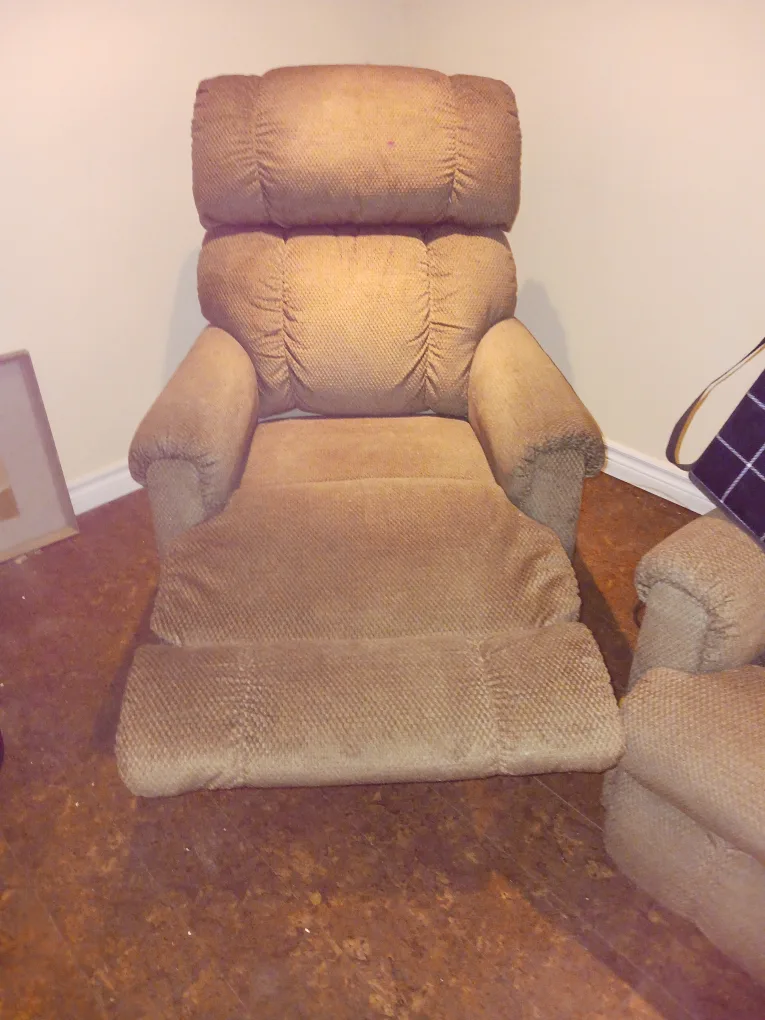 Brown Recliner Chair image indicator(3)