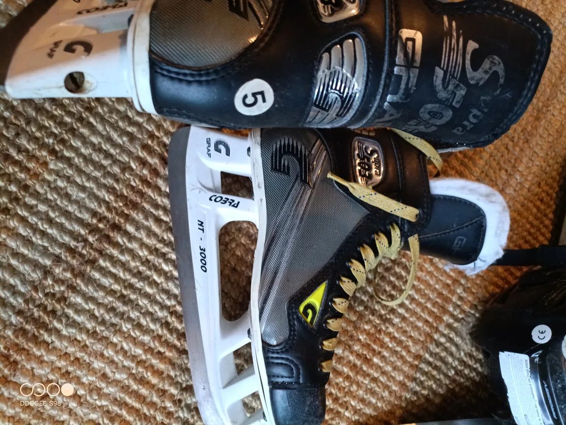 All Hockey Gear Lot –6 Skates + Helmet + Glove + 3 Sticks image indicator(8)