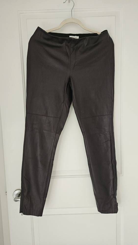 Negotiable - Reitmans Faux Leather Purple Leggings, Small/Medium