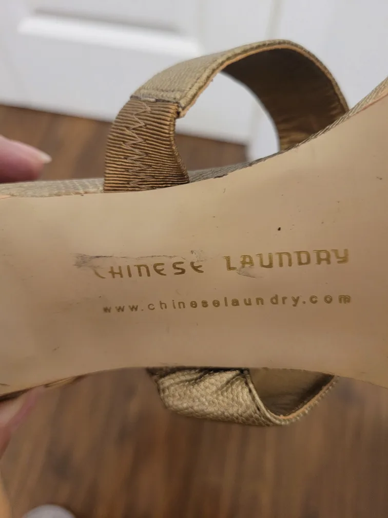 Chinese Laundry Heels - Size 9 image indicator(5)