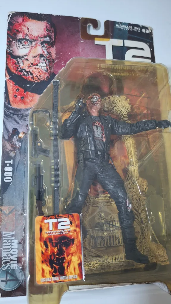 Movie Maniacs 4 T-800 Action Figure 🥕 thumbnail