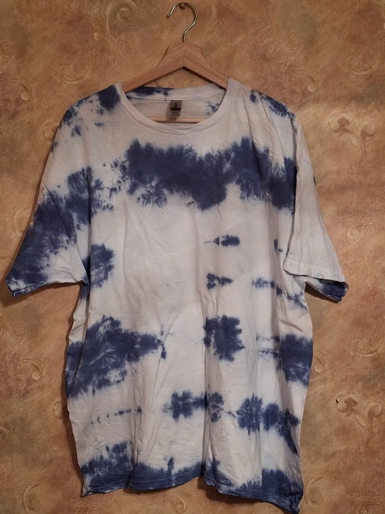 handmade Tie-Dye T-Shirt image indicator(3)