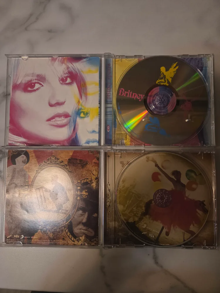 Britney Spears & Pink CDs image indicator(3)