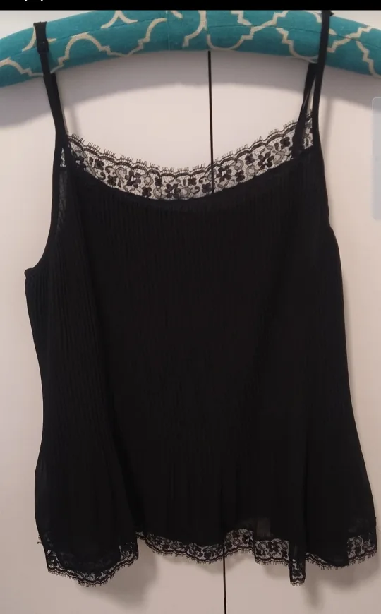 Wilfred Lace Trim Tank blouse! thumbnail