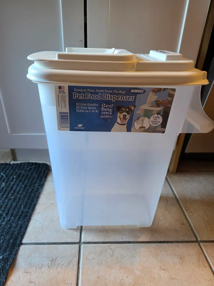 Dog/ cat food dispenser thumbnail