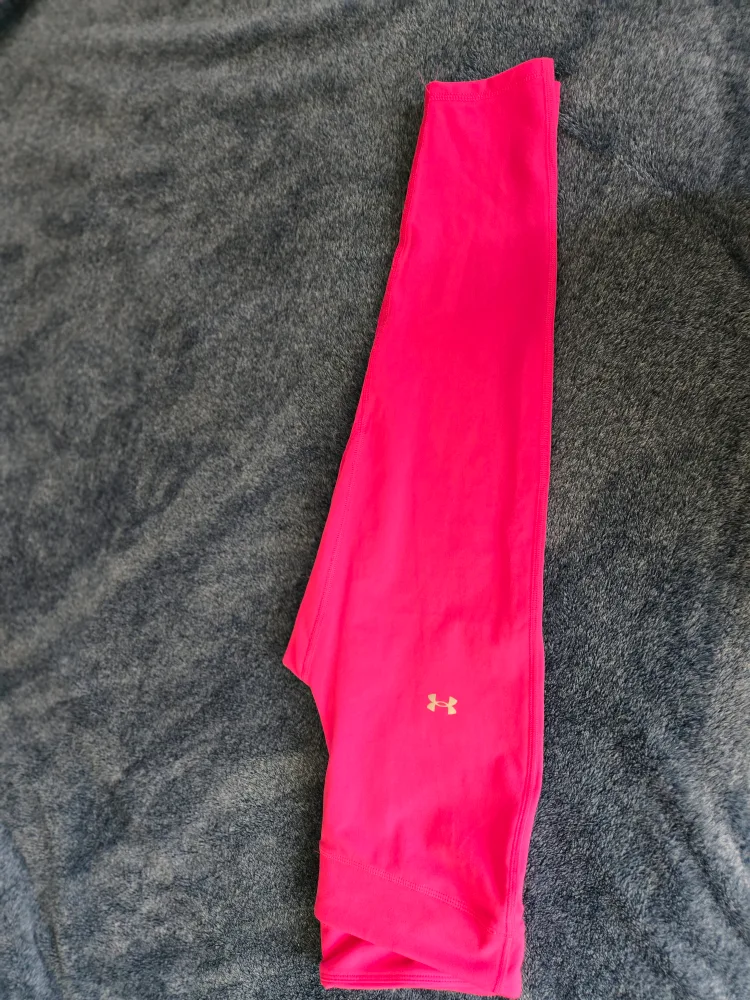 New Under Armour YLGG Fitted Leggings thumbnail