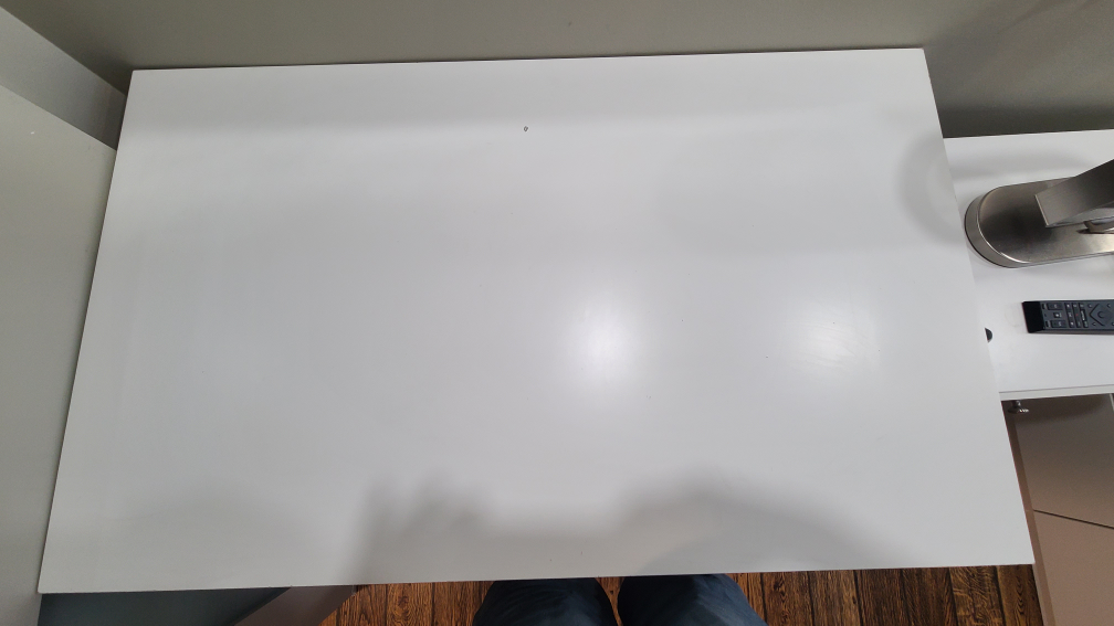 White Desk with Black Legs (Ikea) - photo 2