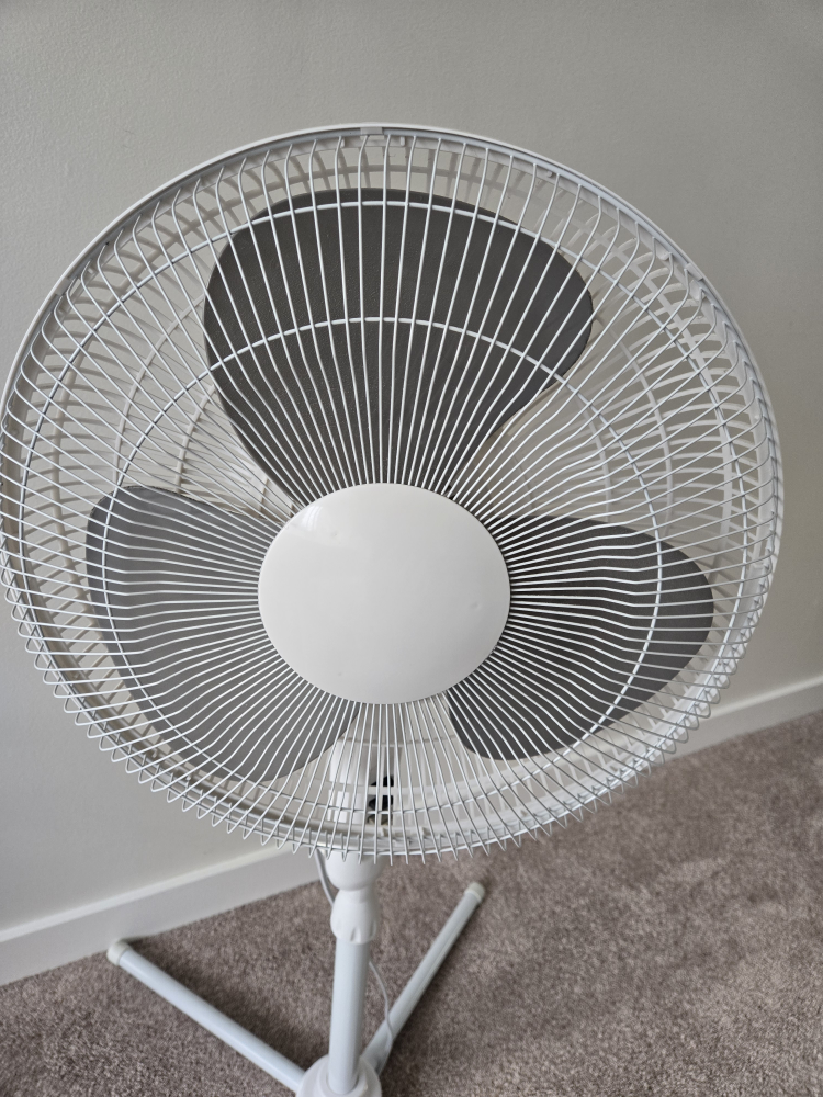 White Standing Fan - photo 2