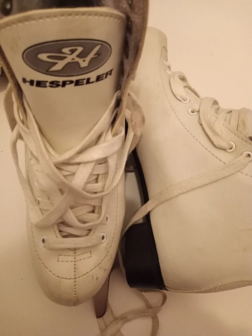 Hespeler Senior Ice Skates - Size 8 thumbnail