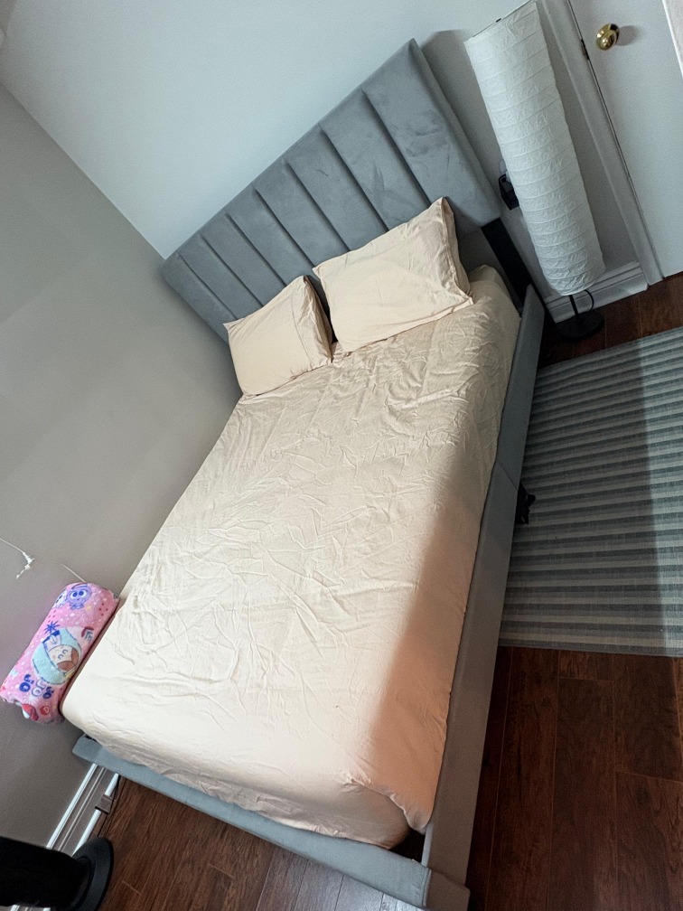 Queen Size Mattress - photo 2