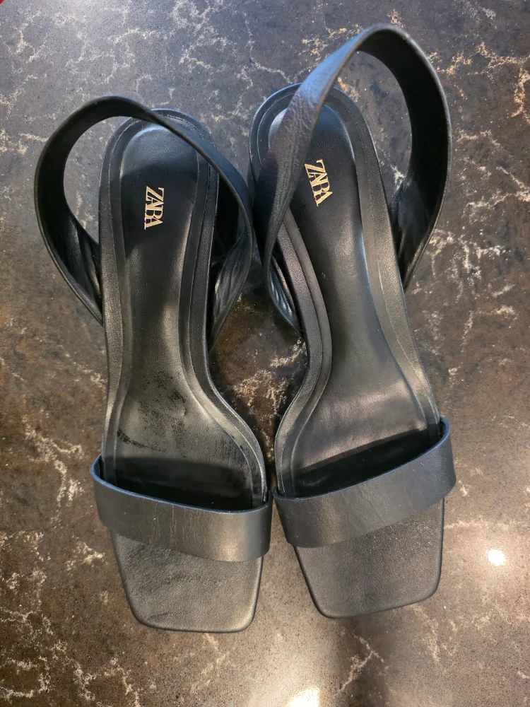 Zara Black Heeled Sandals, Size 7 thumbnail