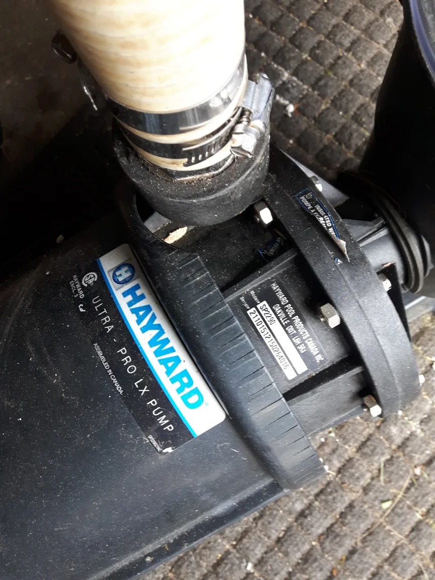 Pool 15 foot round 4'6" deep image indicator(5)