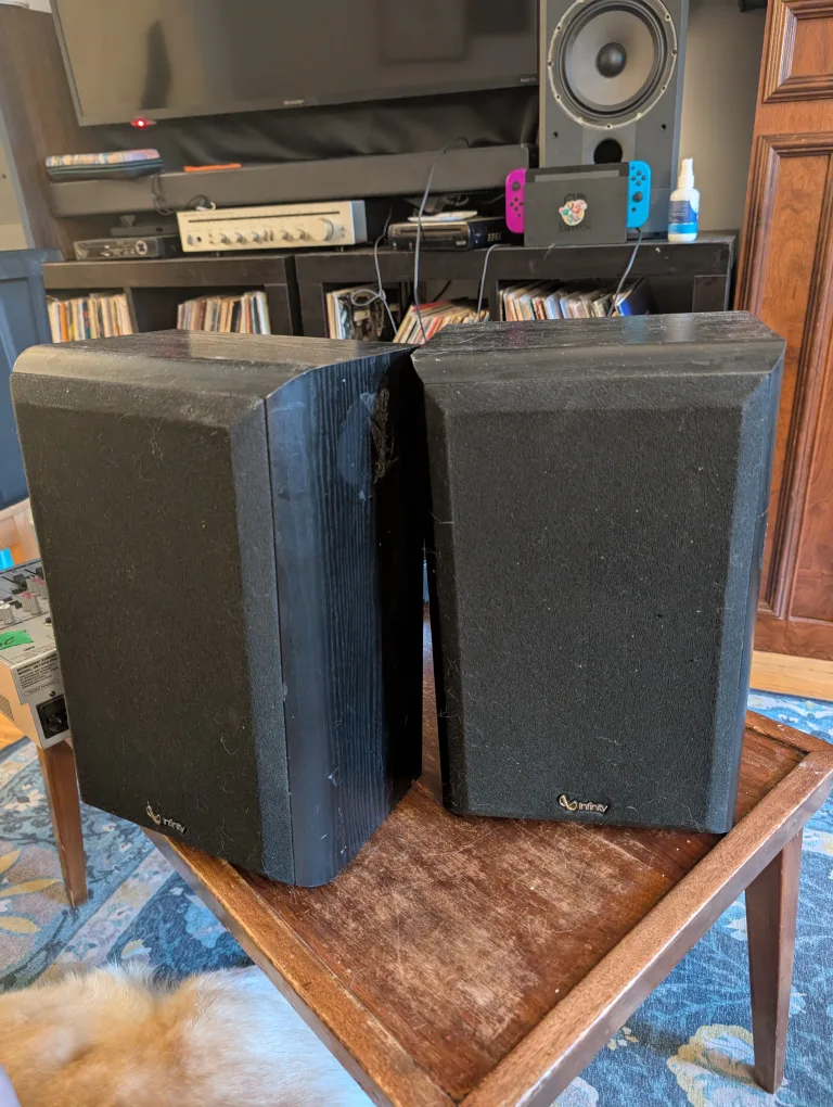 Infinity Speakers - Black image indicator(2)