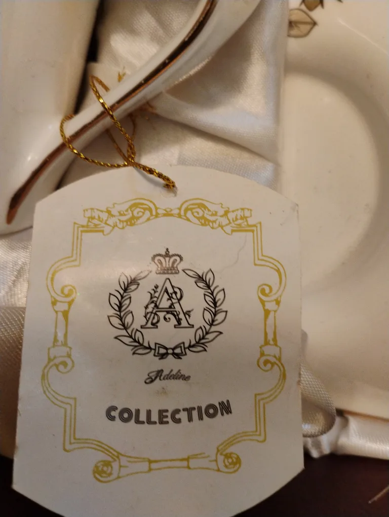 Adeline Collection Plate Set image indicator(3)