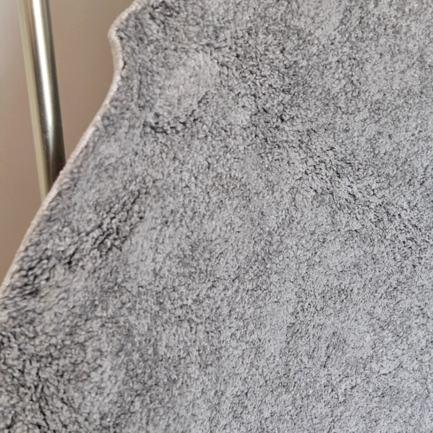 Rug, round, grey, 130cm × 130cm (Ikea - STOENSE) image indicator(3)