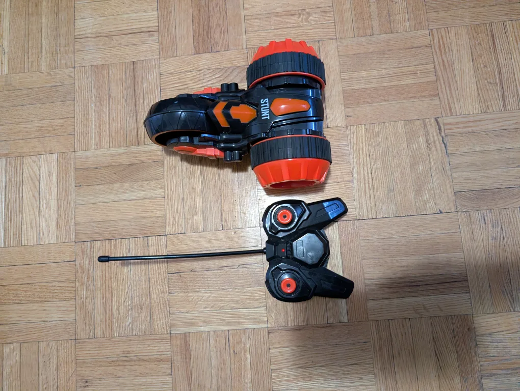 RC Stunt Car with Remote Control thumbnail