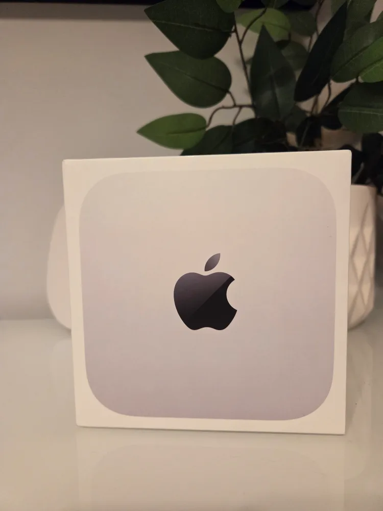 M4 Mac Mini - Base Model - 16GB RAM - 256GB SDD thumbnail