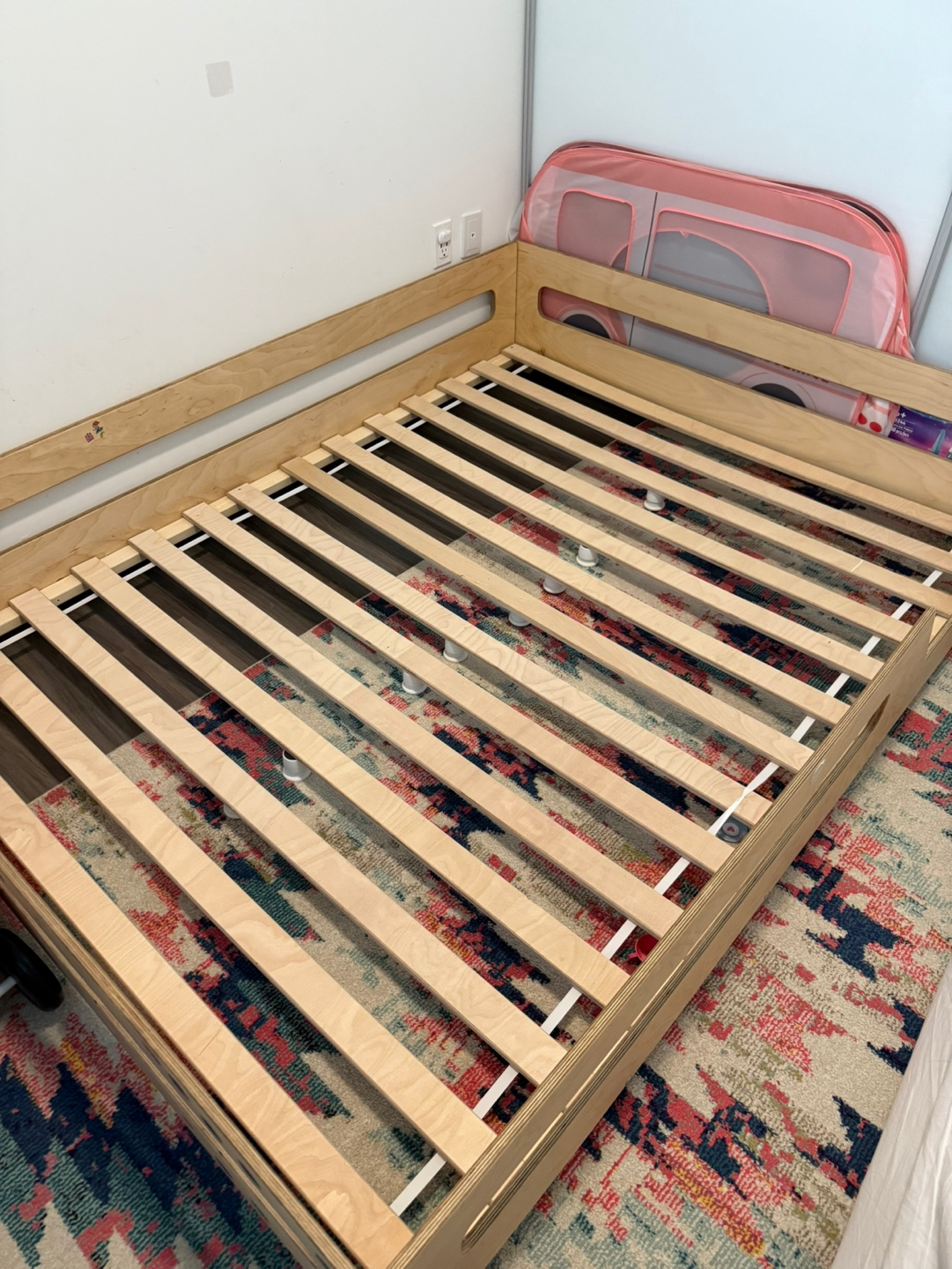 Montessori style solid wood queen size bed. - photo 2