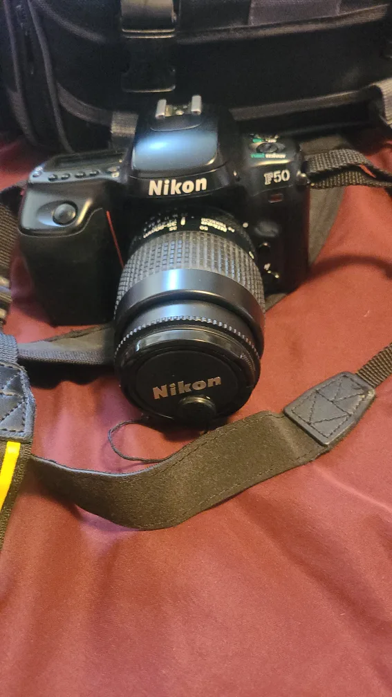 Nikon F50 Camera with Lens image indicator(2)