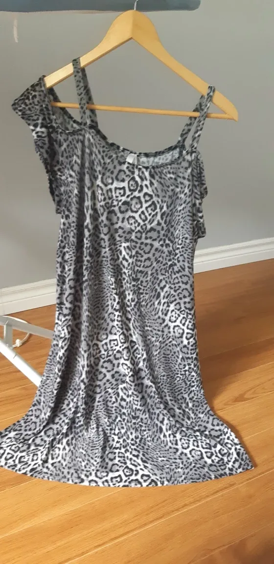 Leopard Print Dress size XL thumbnail