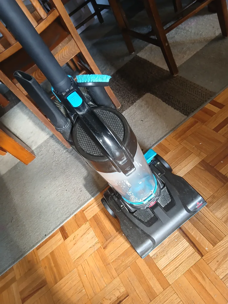 Bissell PowerForce Compact Vacuum thumbnail