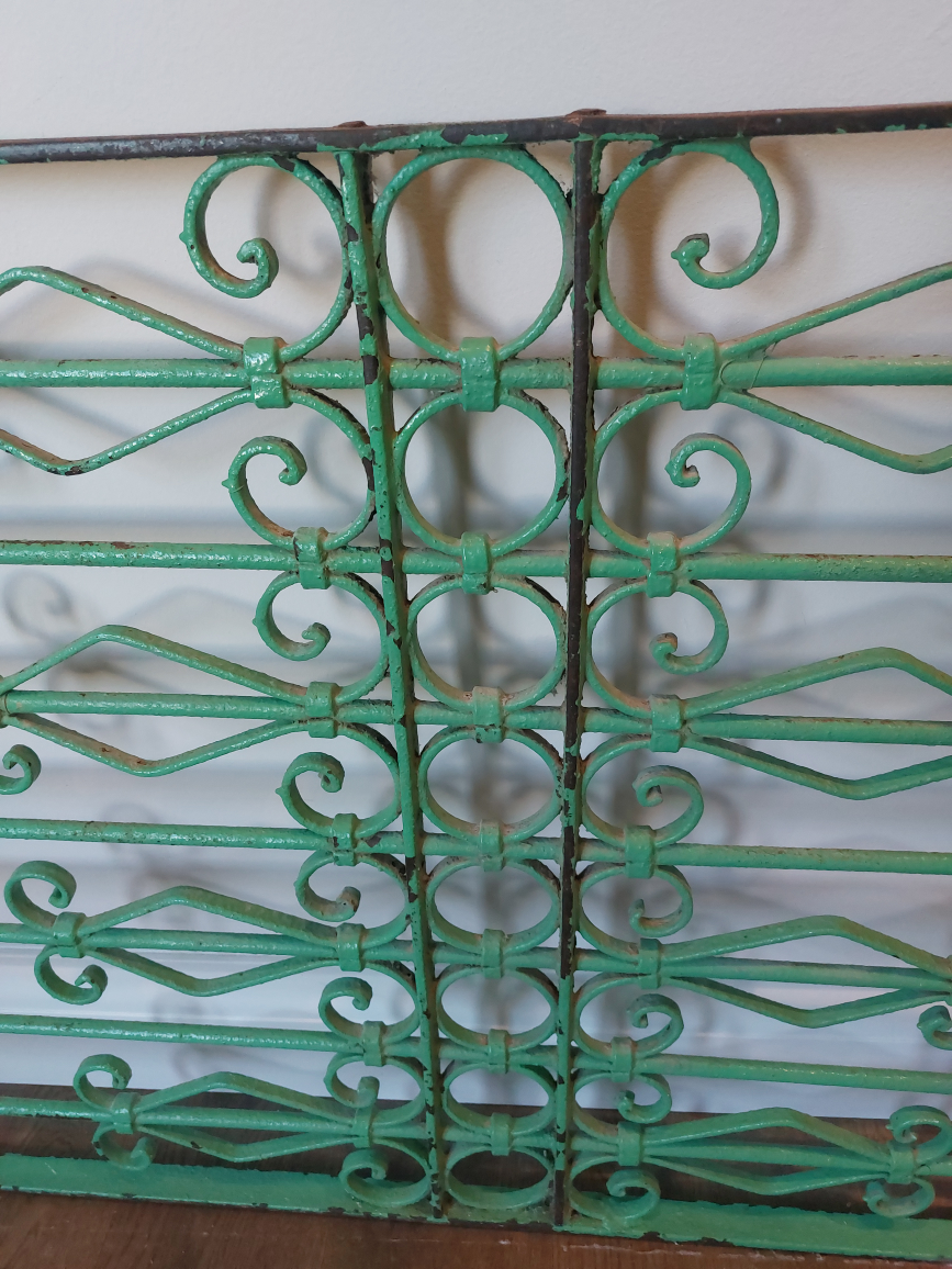 Antique wrought iron decorative gate - photo 2