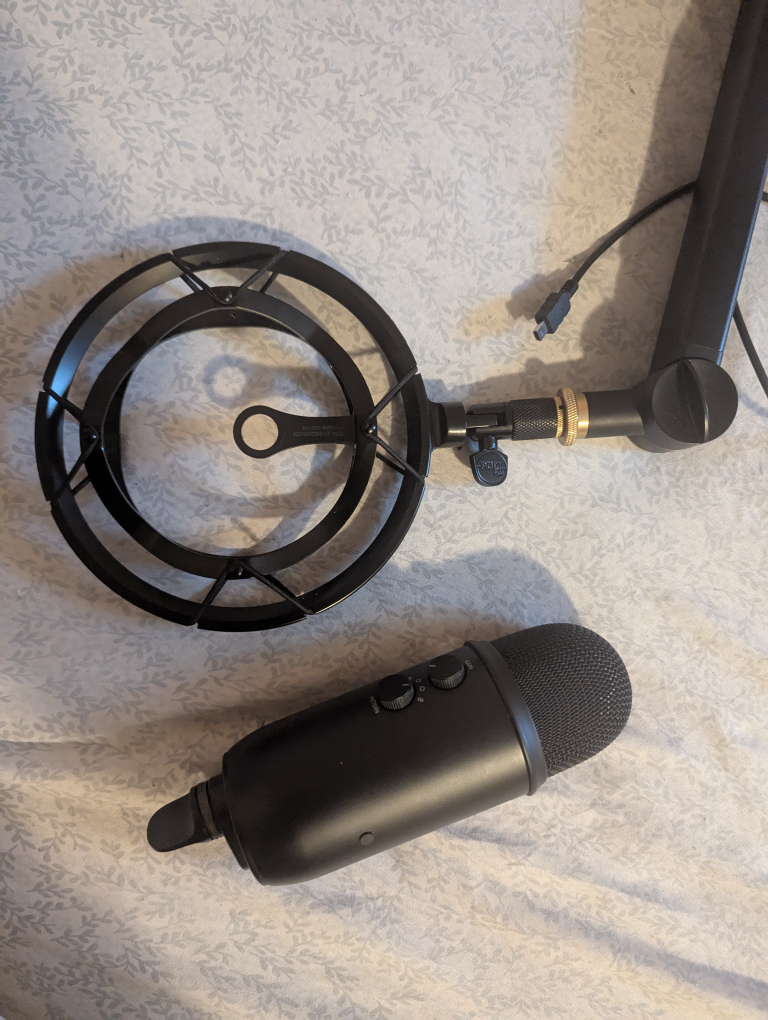 Blue Yeti Microphone Bundle - photo 3