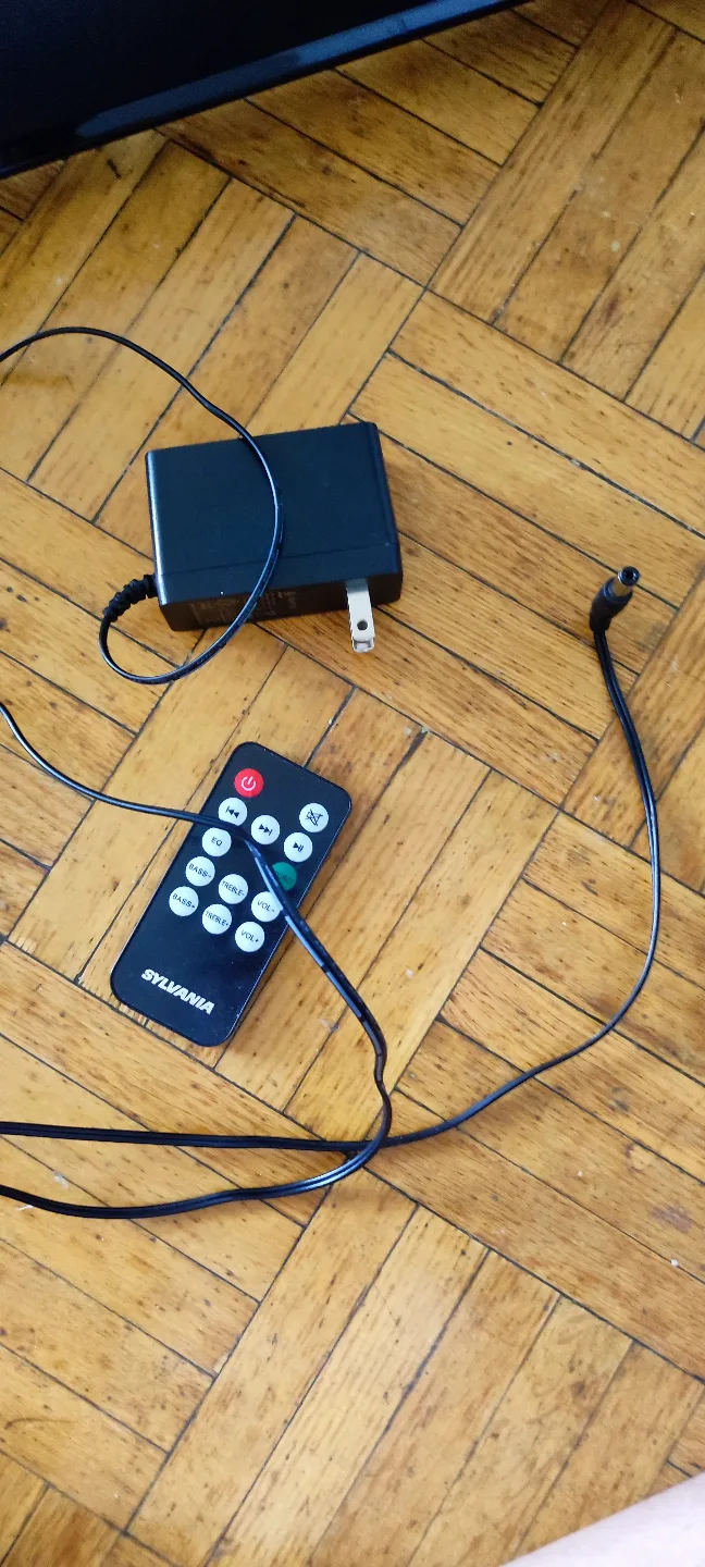 SYLVANIA 32" Bluetooth Soundbar image indicator(7)