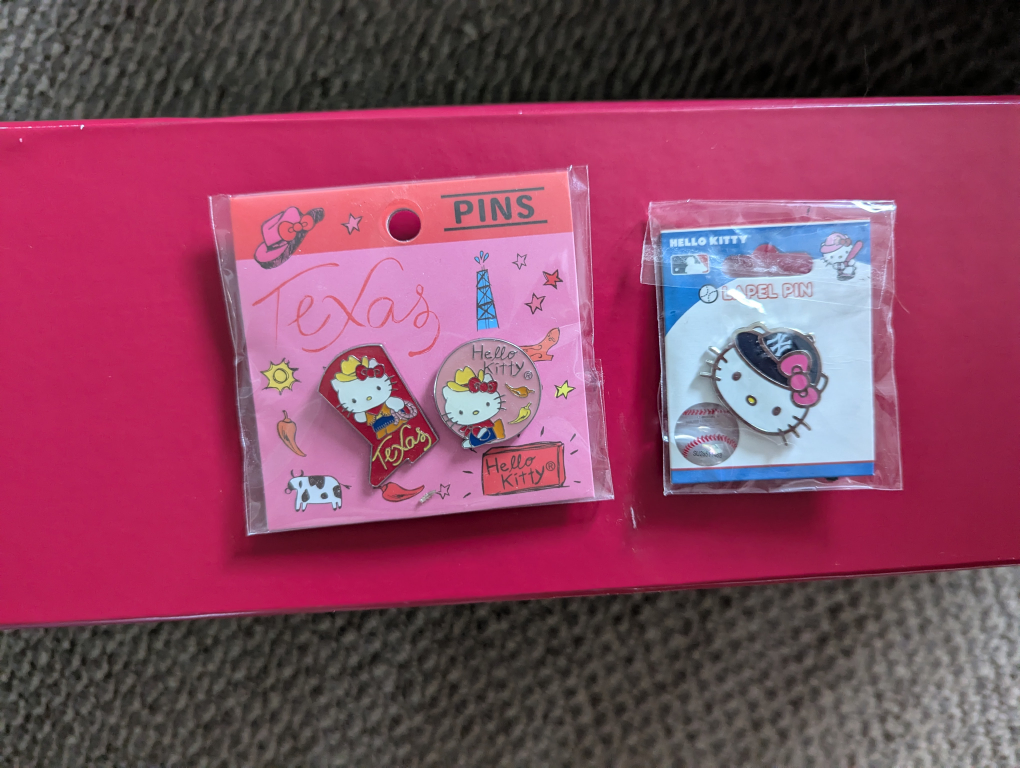 Hello Kitty Pins - Texas & Yankees