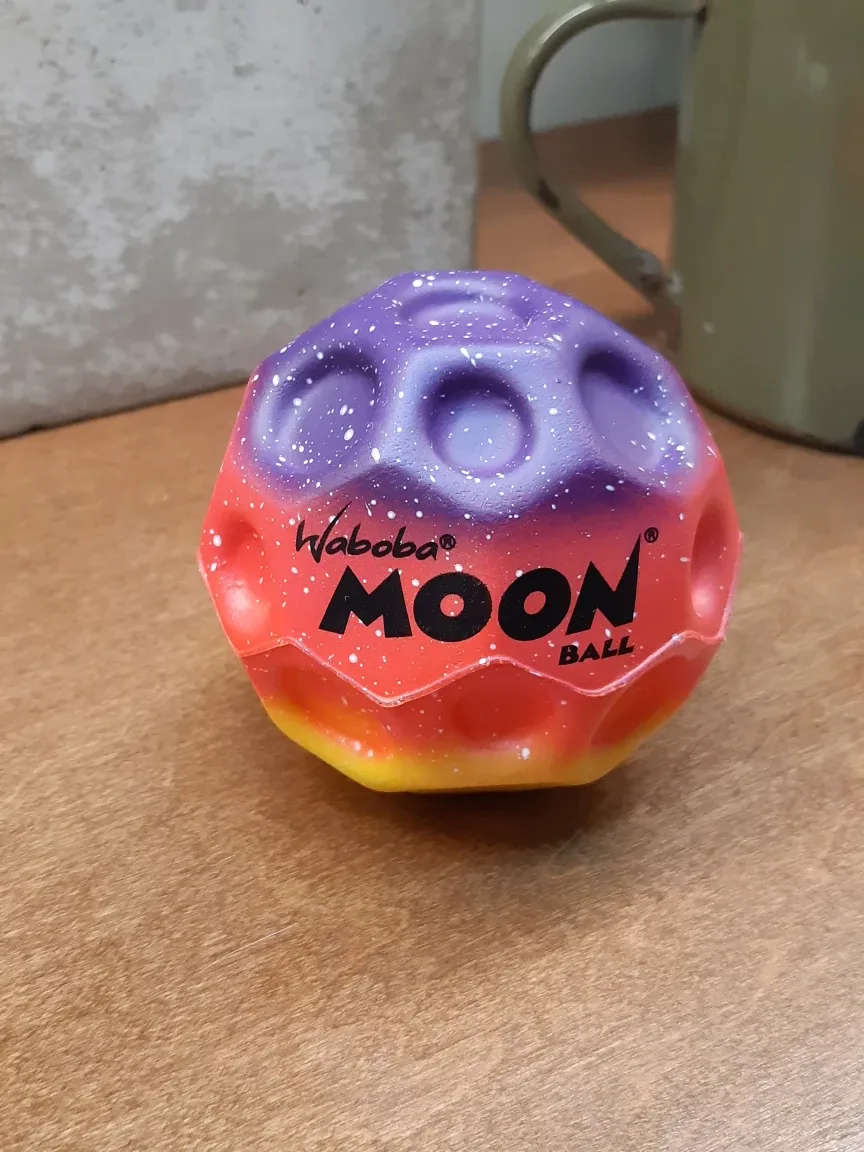 Waboba moon ball thumbnail