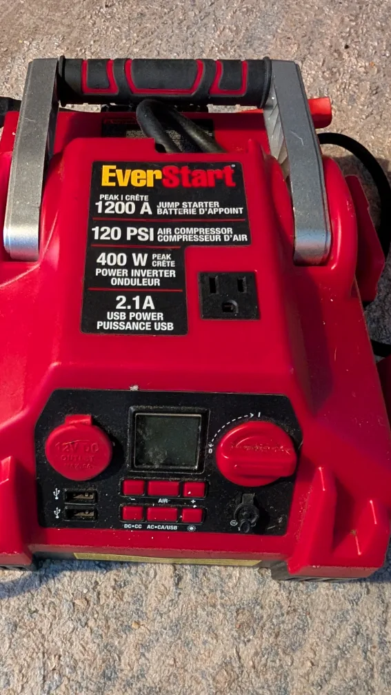 EverStart Jump Starter/Air Compressor thumbnail