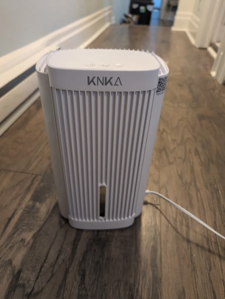 KNKA Dehumidifier - Excellent Condition! thumbnail