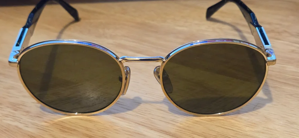 Prada Sunglasses image indicator(4)