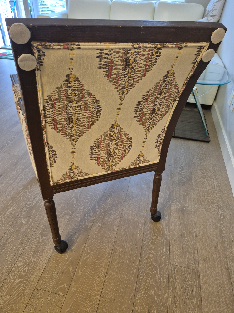 Upholstered Armchair with Wheels - photo 3
