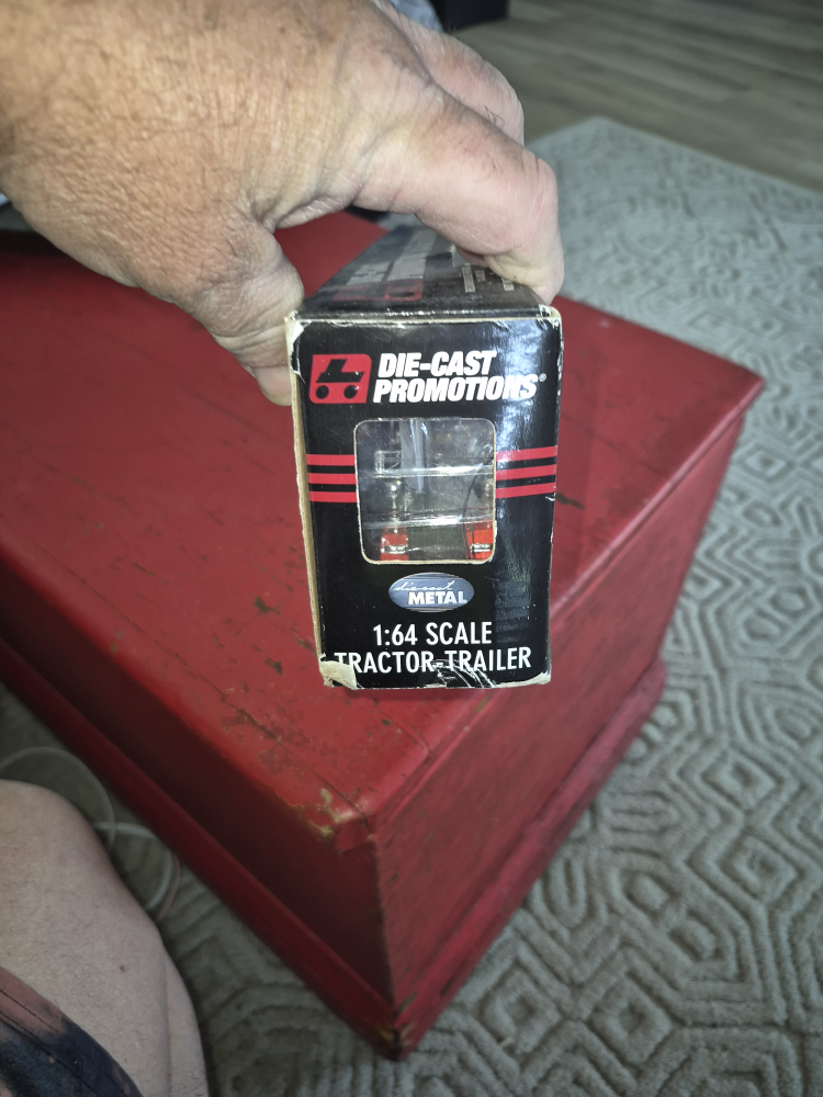 Die-Cast Promotions 1:64 Scale Tractor Trailer - photo 4