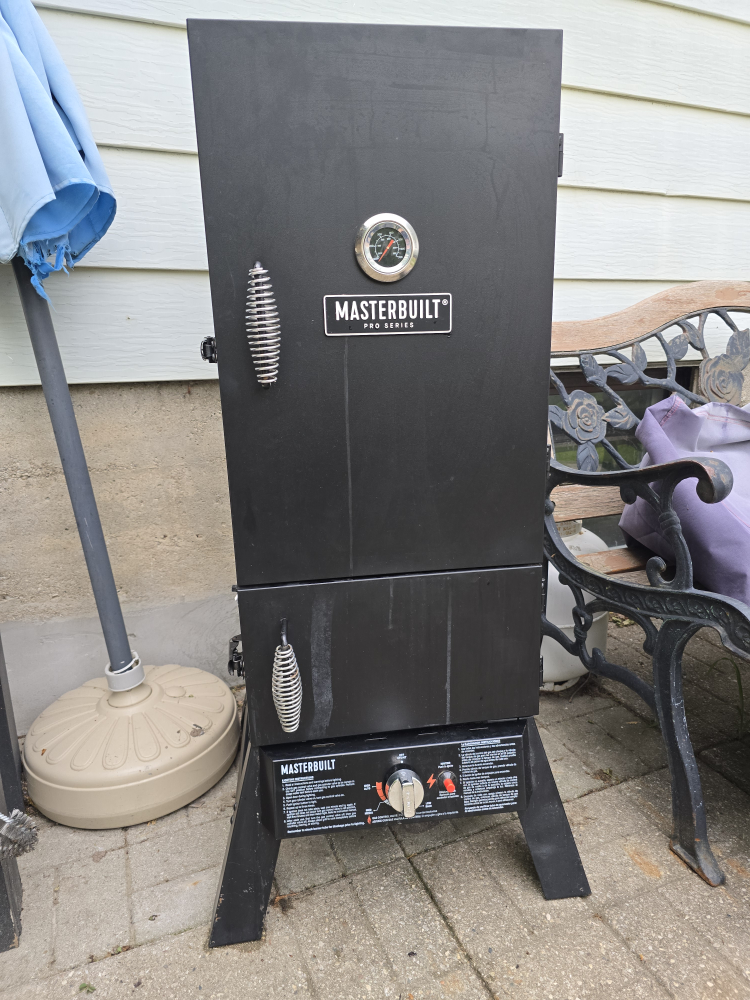 Masterbuilt Pro Series Smoker - photo 2
