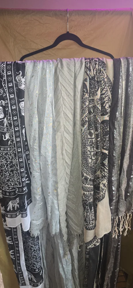Scarves/shawls  assorted (5) -  Stylish and Versatile thumbnail