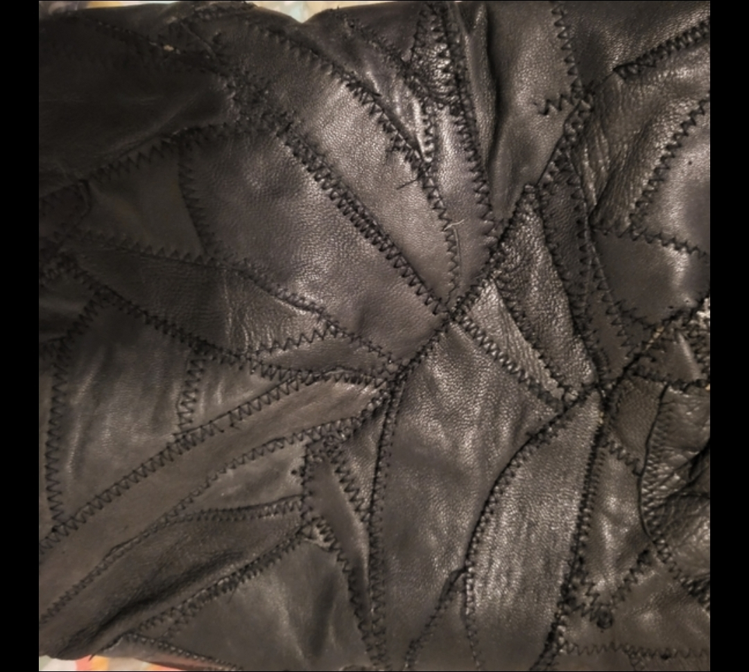 💚 Patched Black Faux Leather  Stringed Purse 🇨🇦 - photo 4