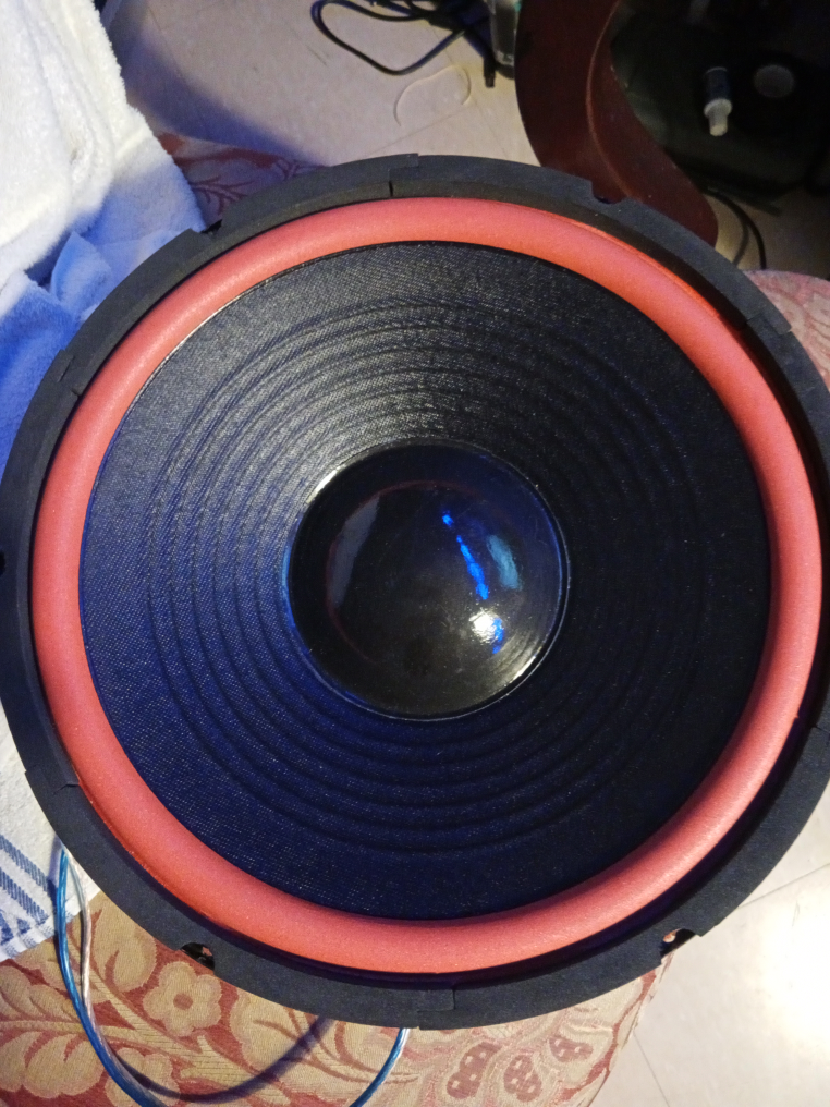 Pair-AA 4 Ohm 300W Speakers- A12304 - photo 2