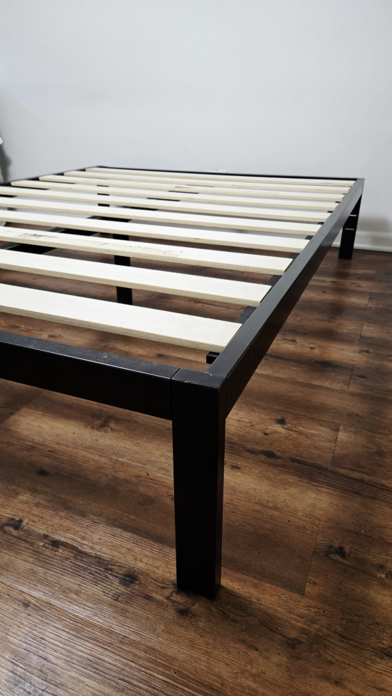 Queen Size Metal Bed Frame - photo 2